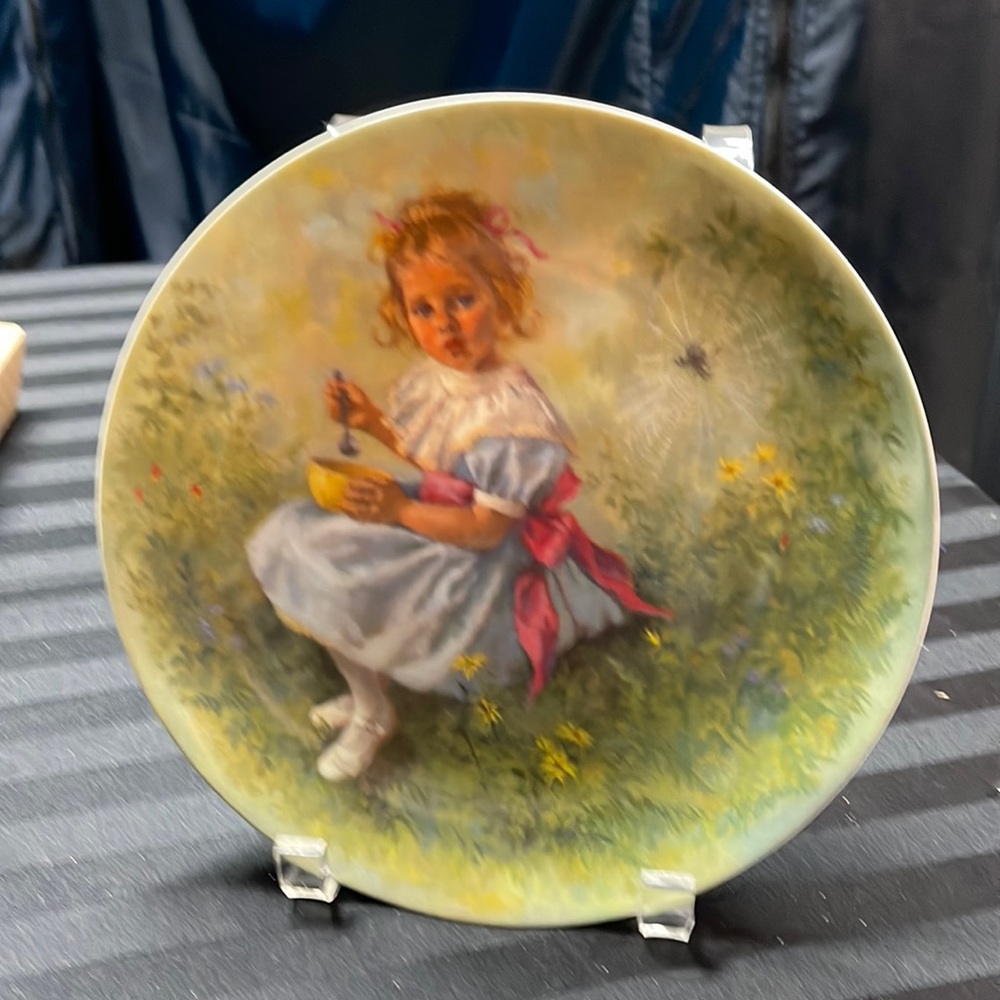 Mother Goose Rhymes “Little Miss Muffet” Plate by John McClelland Plate #348U
